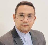 بهترین وکیل مهاجرت از طریق ثبت شرکت : مرتضی احمدپور